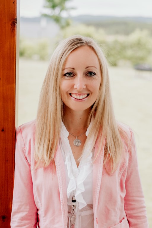 Nicole Windbacher - Humanenergetikerin Aromatologin Cranio Sacrale diplomierte Praktikerin